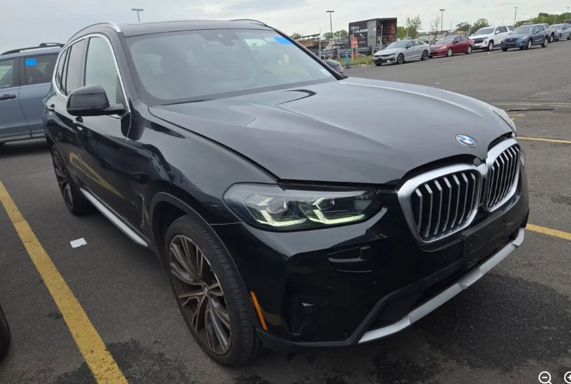 Used 2022 Black Sapphire Metallic BMW xDrive30i image 4