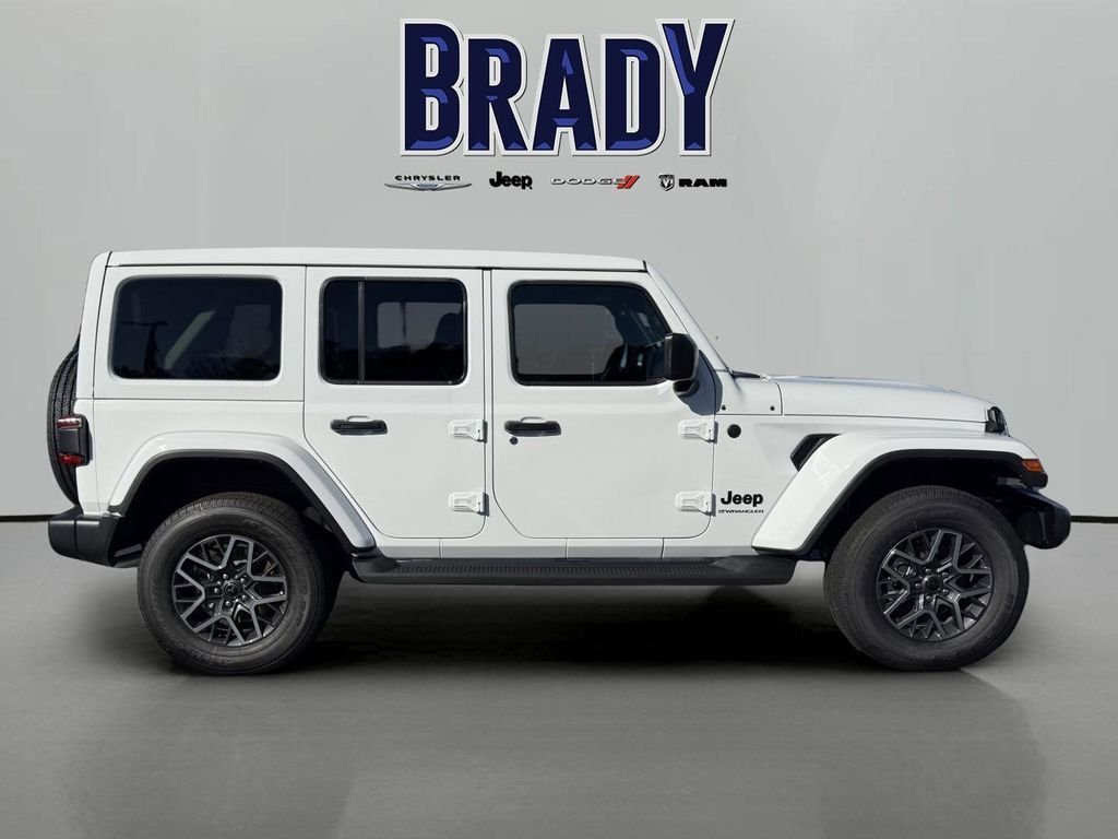 New 2026 Bright White Clear-Coat Exterior Paint Jeep Sahara image 2