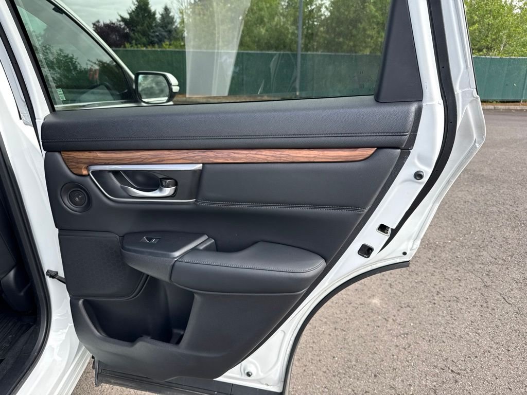 Used 2019 Platinum White Pearl Honda Touring image 23