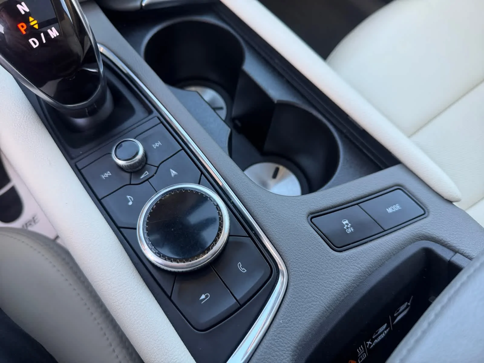 Used 2022 Crystal White Tricoat Cadillac AWD Premium Luxury image 28