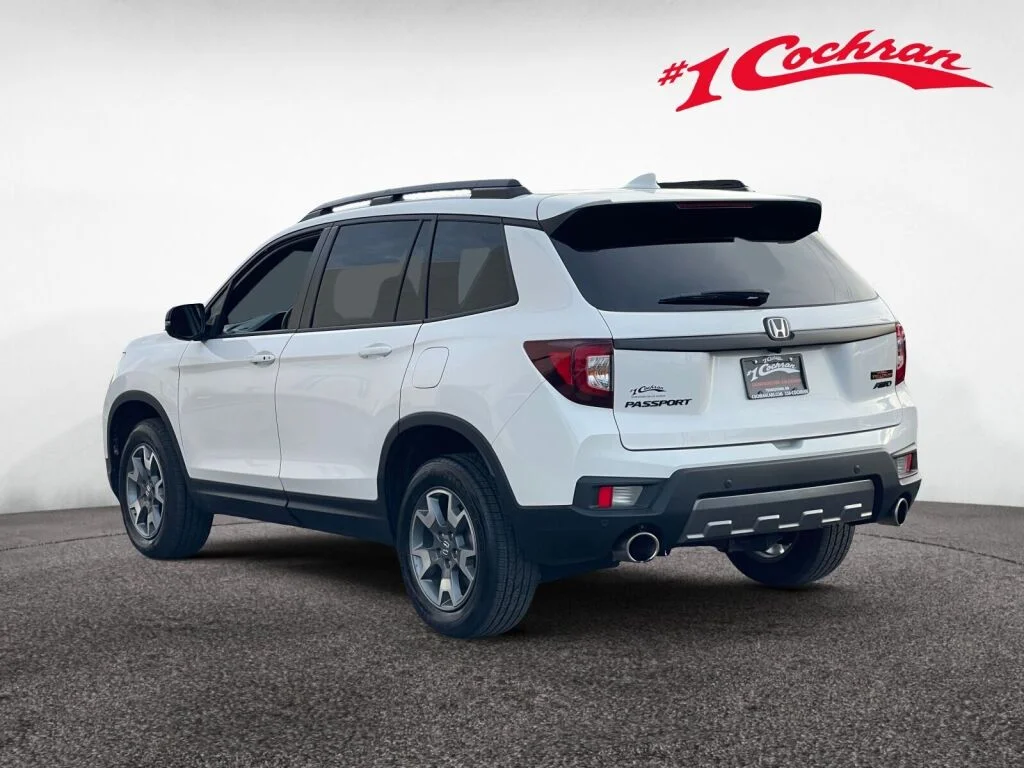 Certified Used 2023 Platinum White Pearl Honda TrailSport image 24