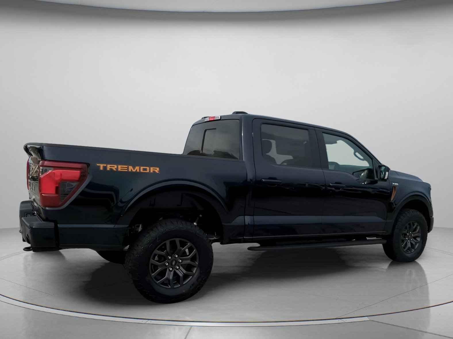 New 2026 Agate Black Metallic Ford Tremor® image 26