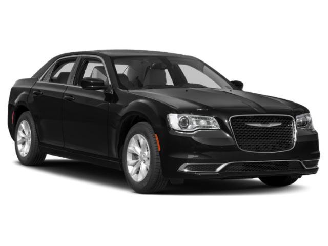 Used 2015 Bright White Clearcoat Chrysler Limited image 9