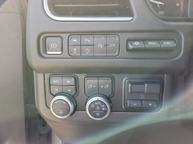 2021 GMC Yukon XL AT4 - Photo 35