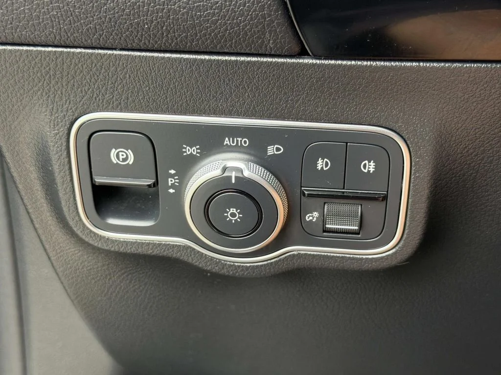 Used 2023 Night Black Mercedes-Benz 250 image 20