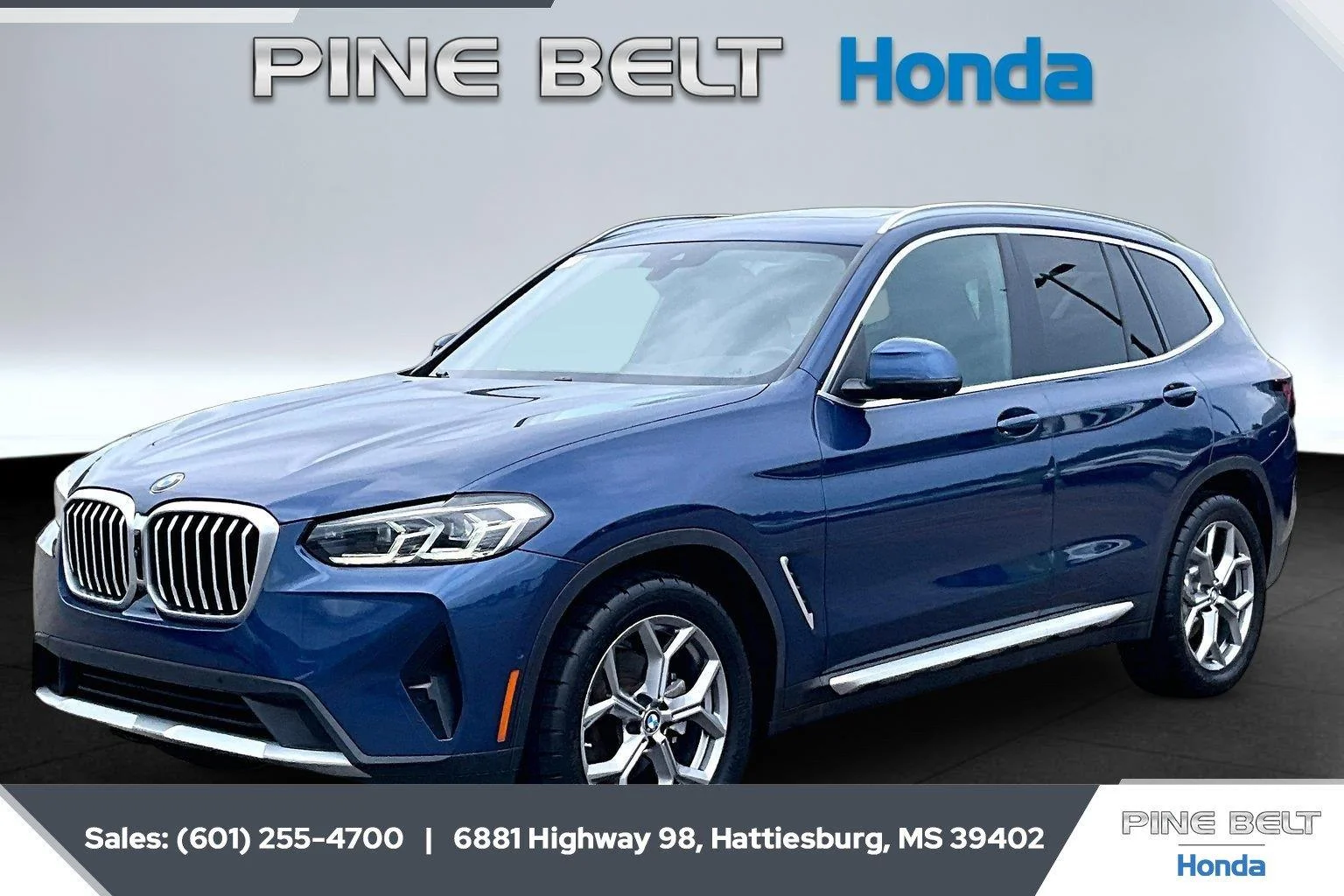 Used 2024 Phytonic Blue Metallic BMW sDrive30i image 1