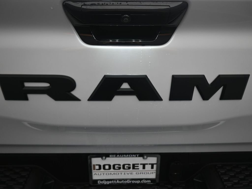 New 2026 Ivory White Tri-Coat Pearl-Coat Exterior Paint RAM Laramie image 16