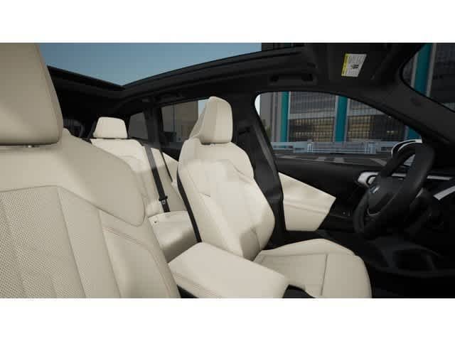 New 2026 Mineral White Metallic BMW 30 xDrive image 9