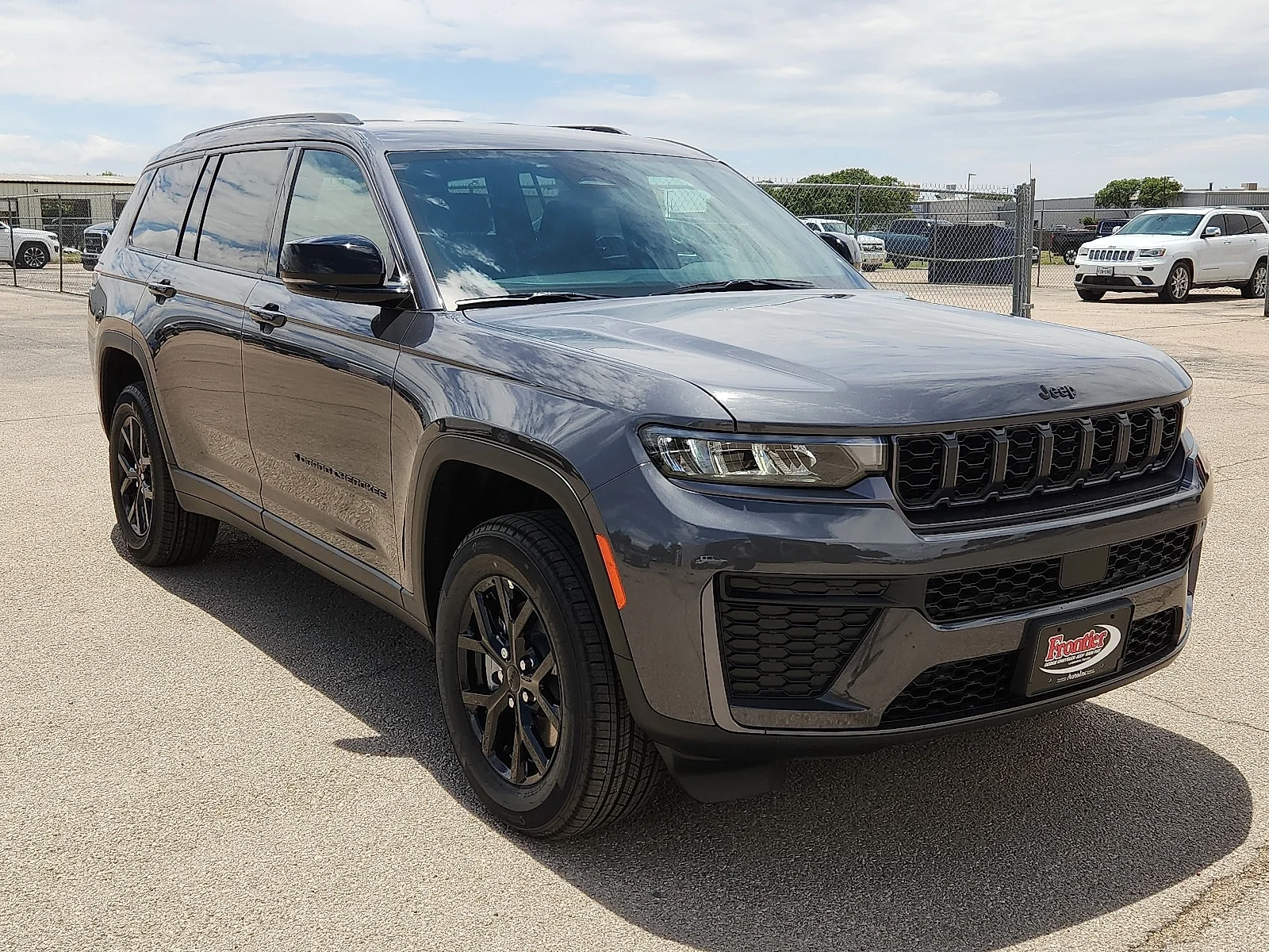 New 2026 Baltic Gray Metallic Clear-Coat  Paint Jeep L LAREDO ALTITUDE 4X4 image 6
