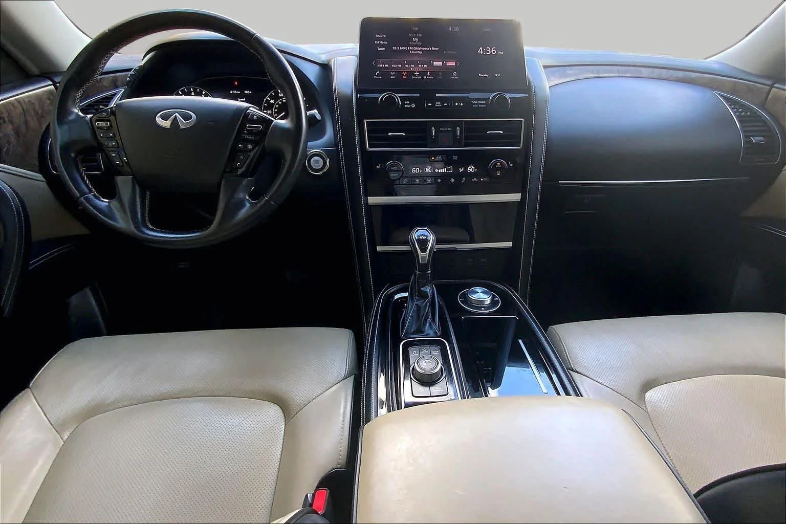 Used 2023 Champagne Quartz INFINITI PREMIUM SELECT image 16