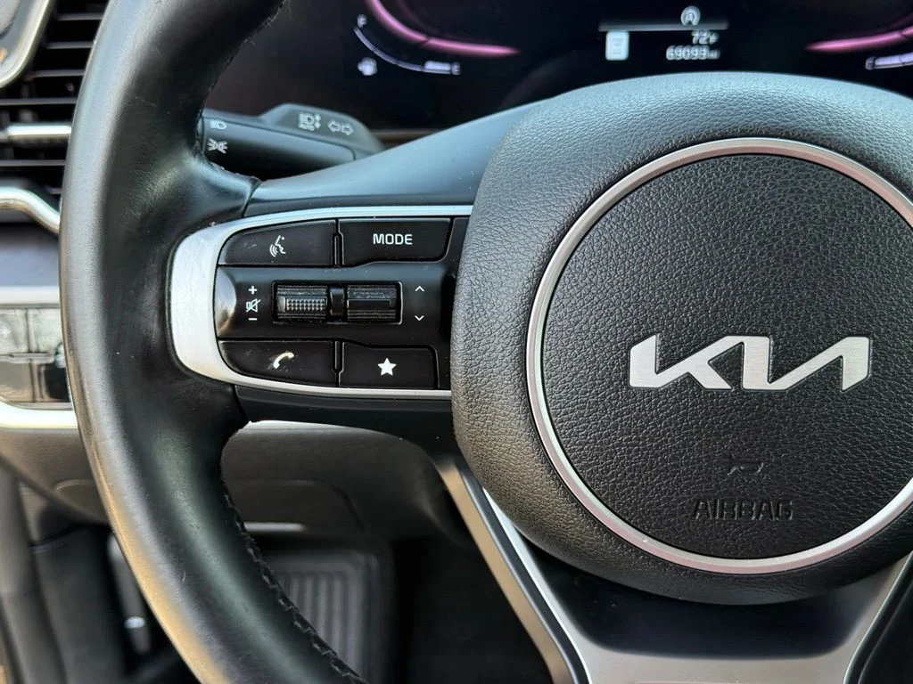 Used 2023 Black Kia EX image 15