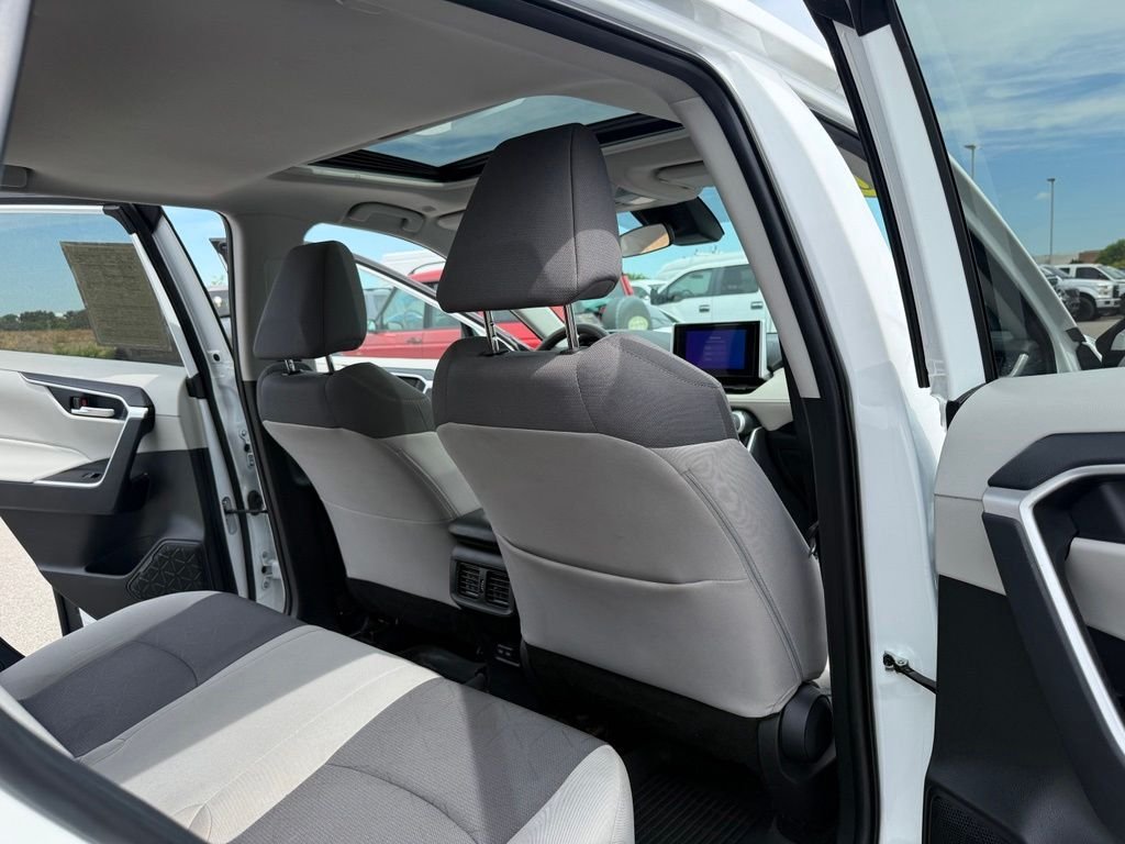 Used 2025 Ice Toyota XLE image 18