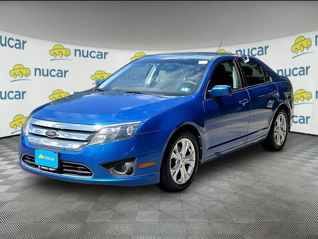 Used 2012 Blue Ford SE image 3