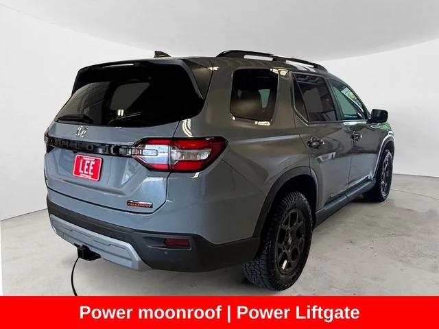Used 2025 Sonic Gray Pearl Honda TrailSport image 6