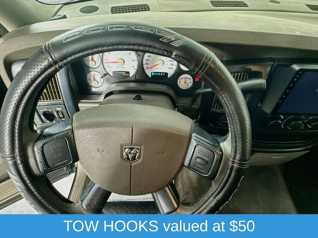 Used 2004 Black Dodge SLT image 13