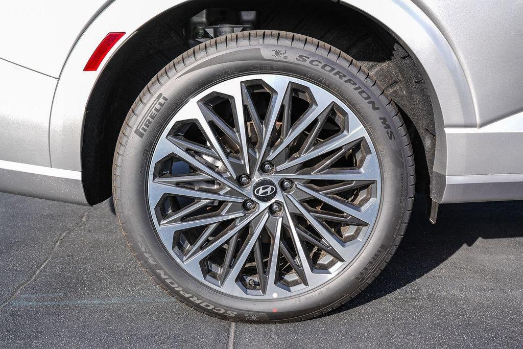 New 2026 Silver Hyundai Calligraphy AWD image 10