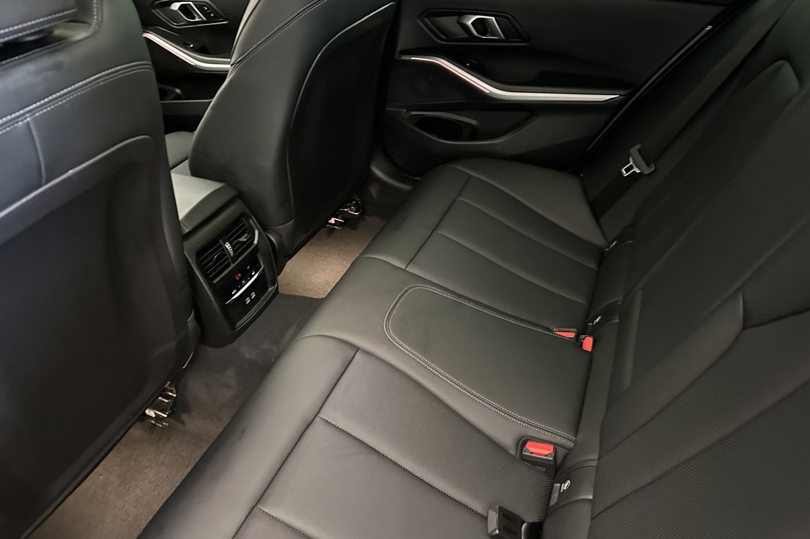 Used 2024 Skyscraper Grey Metallic BMW 330i image 11