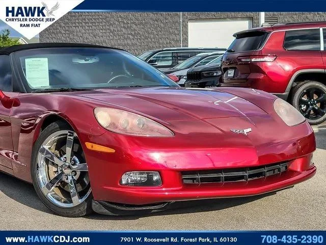 Used 2009 Red Chevrolet w/1LT image 2