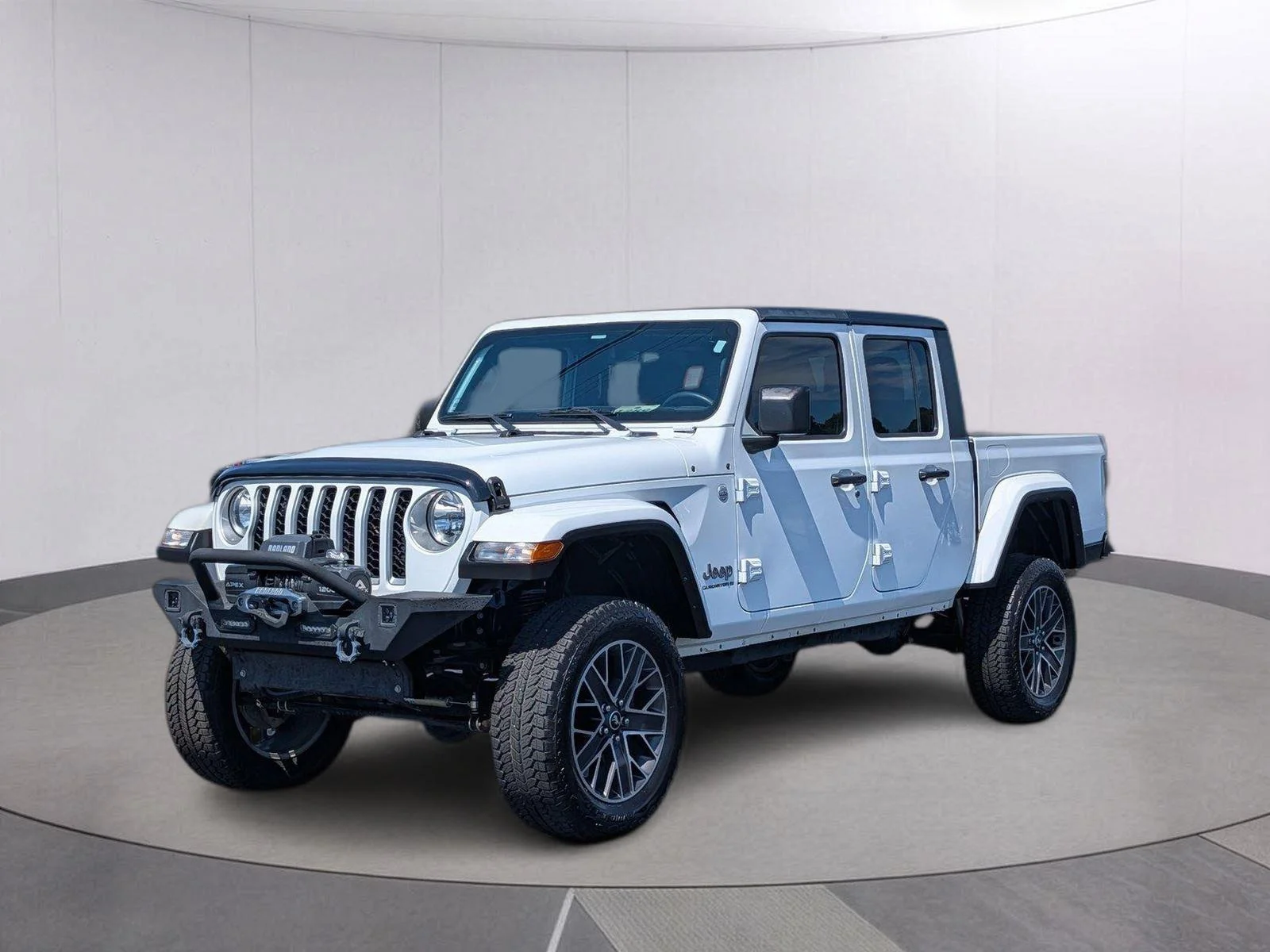 Used 2023 Bright White Clearcoat Jeep Overland image 1