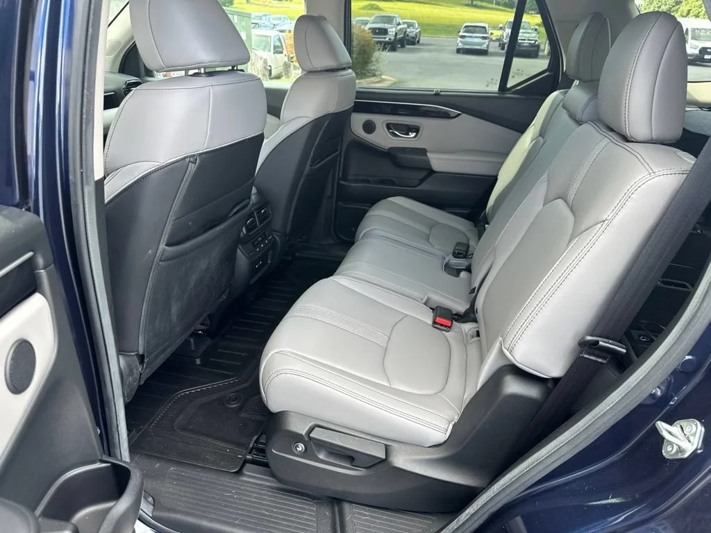Certified Used 2025 Obsidian Blue Pearl Honda AWD EX-L image 37