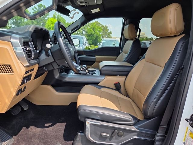 Used 2022 White Ford Lariat image 9