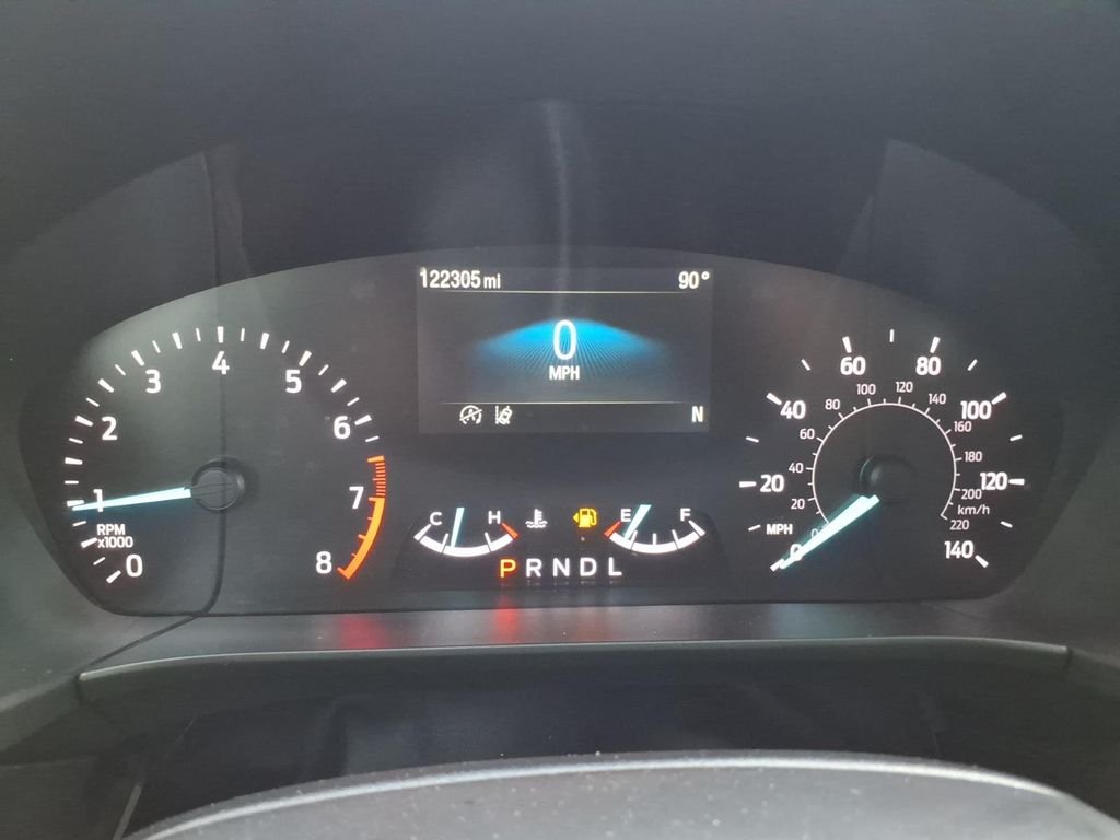 Used 2020 Gray Ford SEL image 17