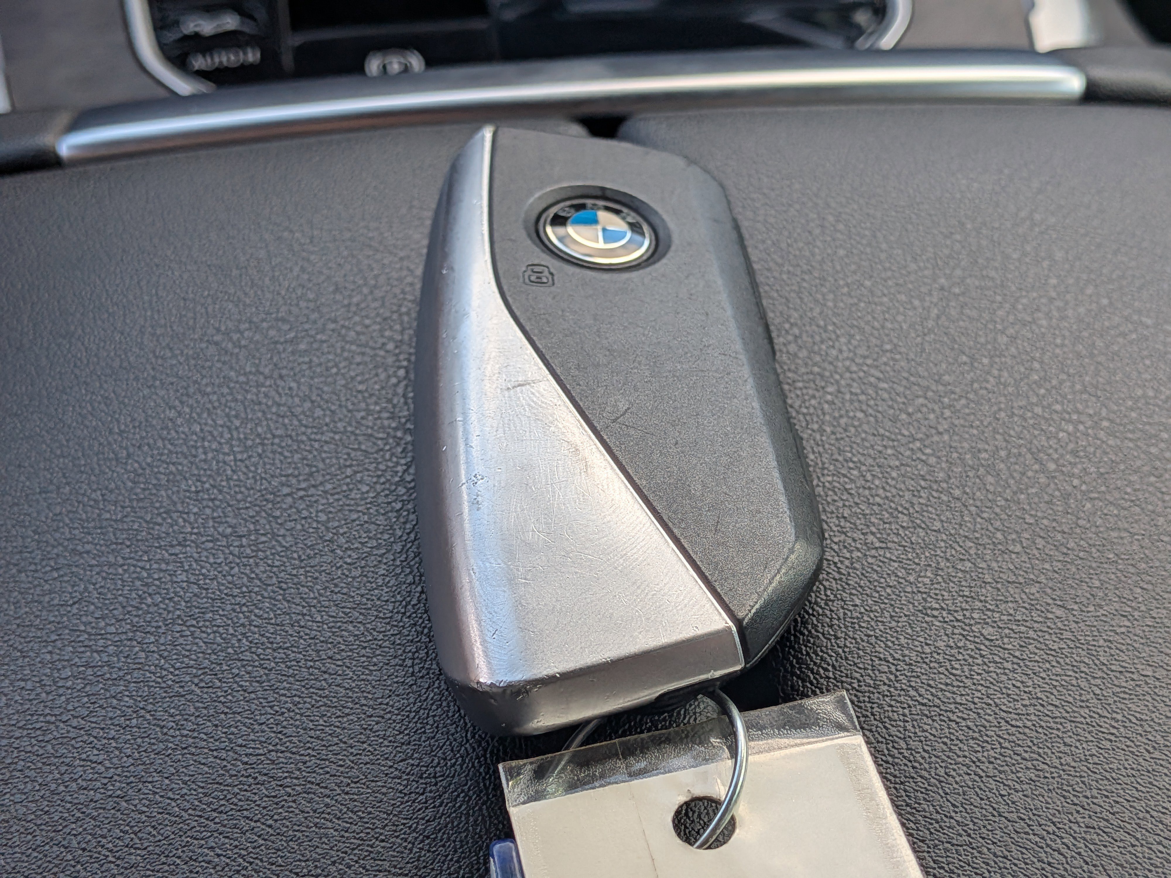 Used 2024 Skyscraper Gray Metallic BMW xDrive40i image 36