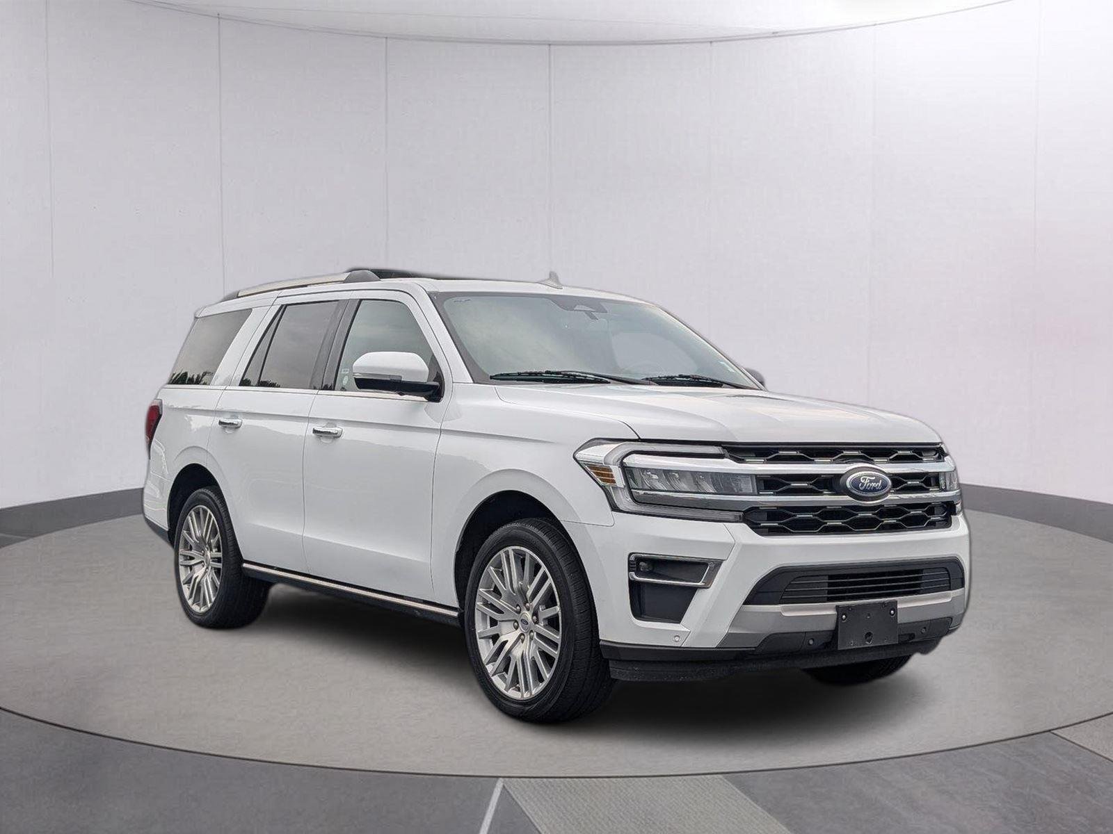 Used 2024 Oxford White Ford Limited image 7