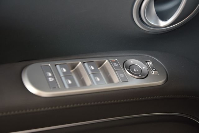 New 2026 White Hyundai Blue SEL Premium 7P image 28