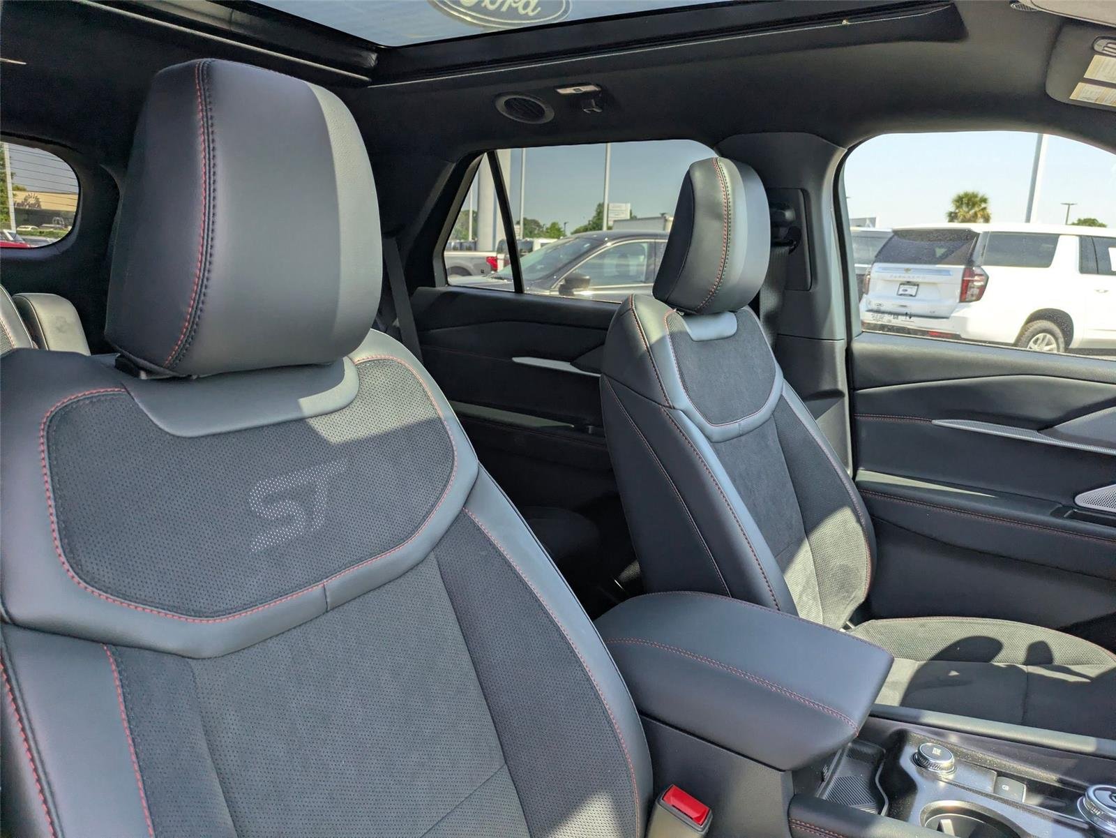 New 2026 Agate Black Metallic Ford ST image 35