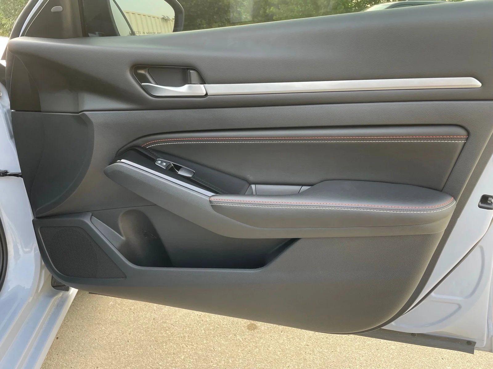 Used 2023 Gray Nissan 2.5 SR image 9