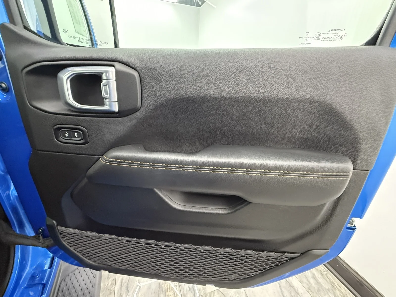 Used 2022 Hydro Blue Pearlcoat Jeep High Altitude 4x4 image 37