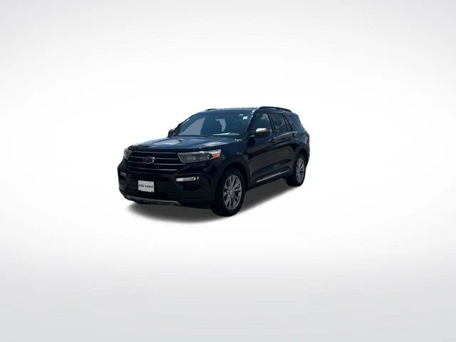 Used 2020 Black Ford XLT image 1