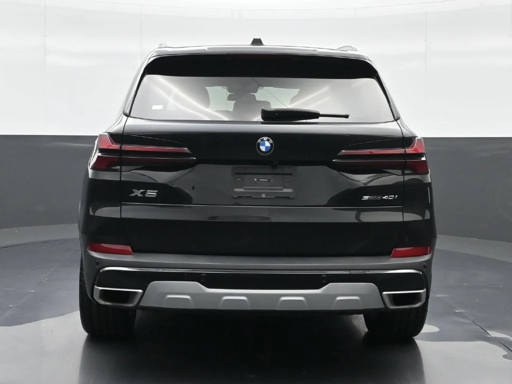 Certified Used 2025 Black BMW sDrive40i image 16