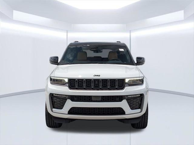 New 2026 Bright White Clear-Coat Exterior Paint Jeep Summit image 11