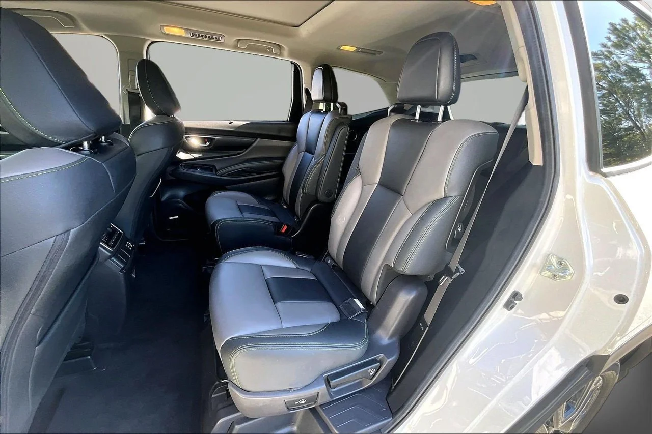 Used 2024 White Subaru Onyx Edition image 22