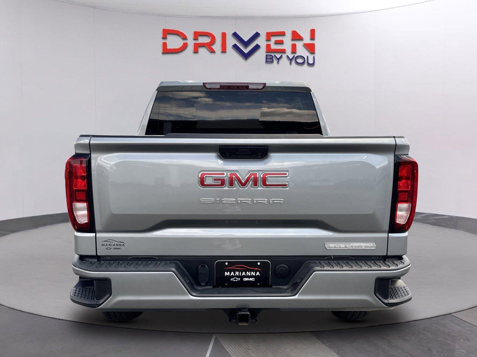 Used 2026 Sterling Metallic GMC Elevation image 5