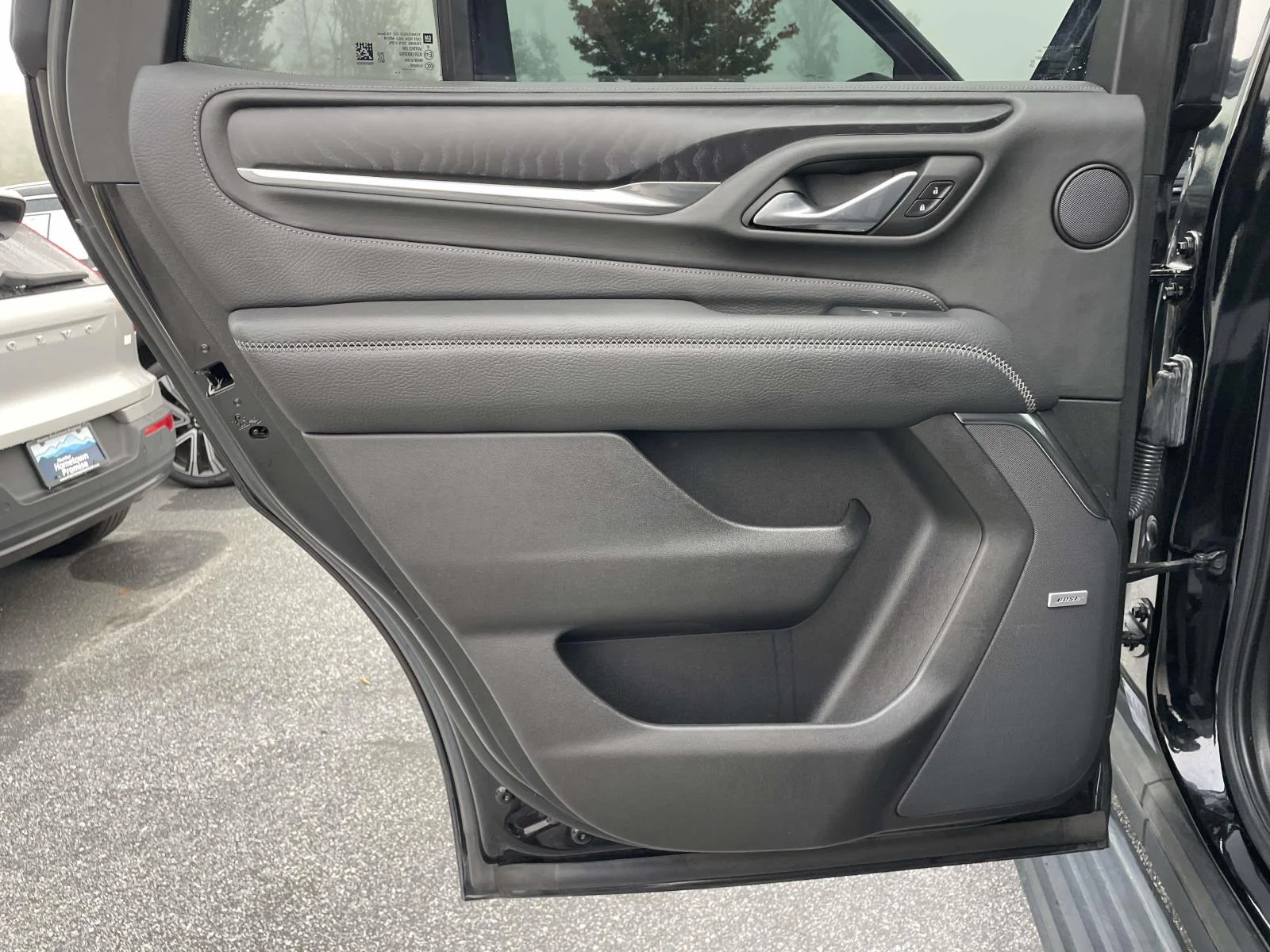 Used 2021 Onyx Black GMC Denali image 2