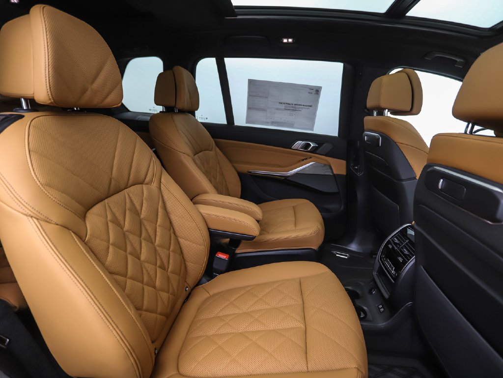 New 2027 Carbon Black Metallic BMW xDrive40i image 31
