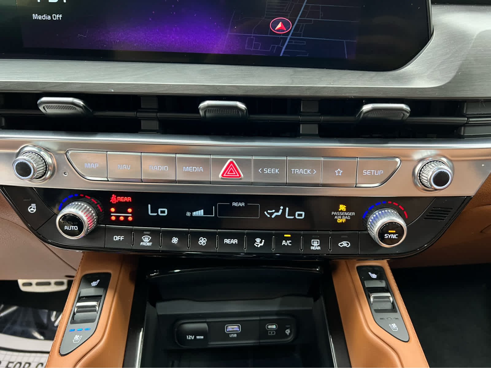Used 2023 Wolf Gray Kia SX X-Line image 33