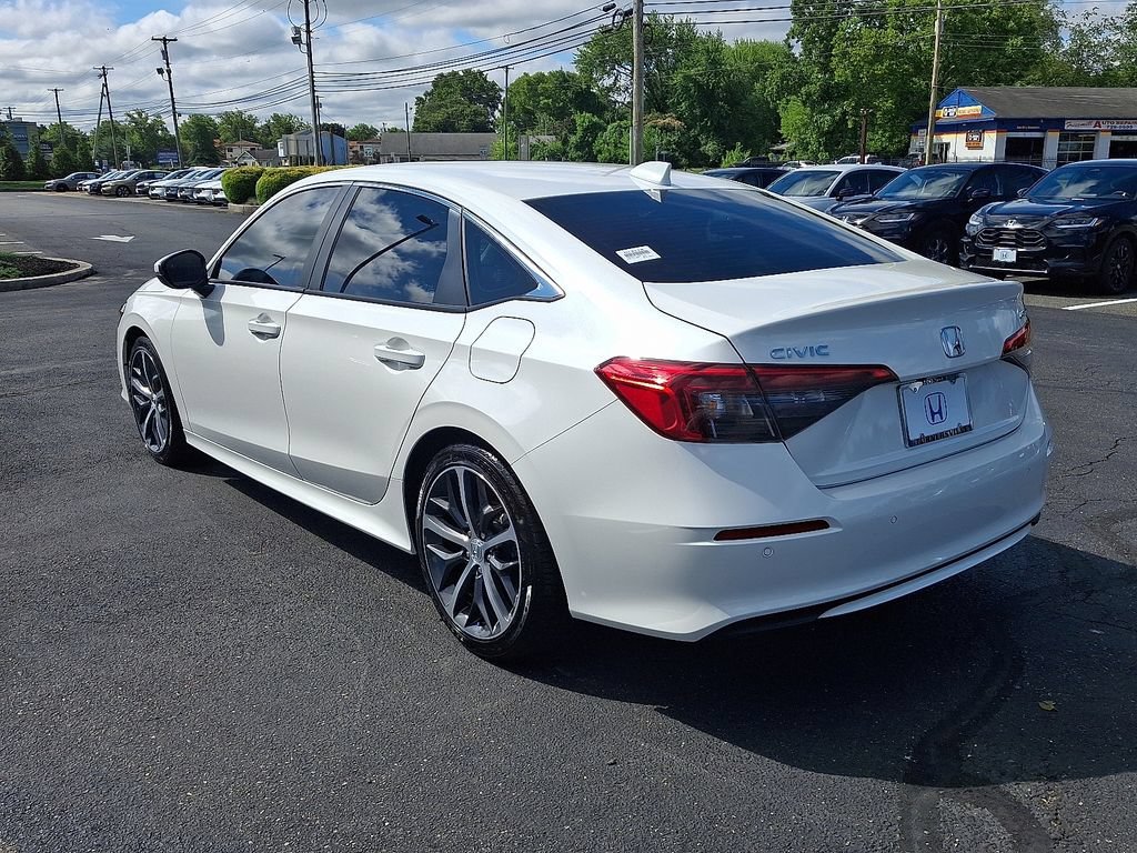 Certified Used 2024 Platinum White Pearl Honda 1.5T 4D TOURING image 38