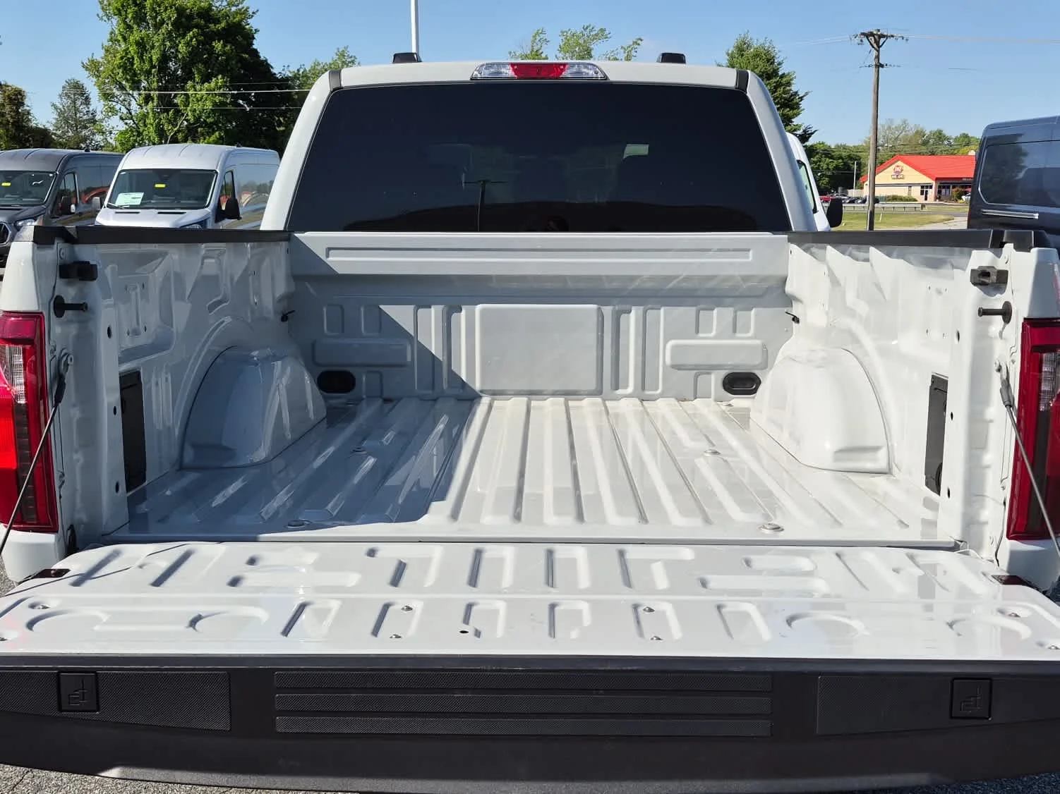 Certified Used 2024 Avalanche Ford STX image 17