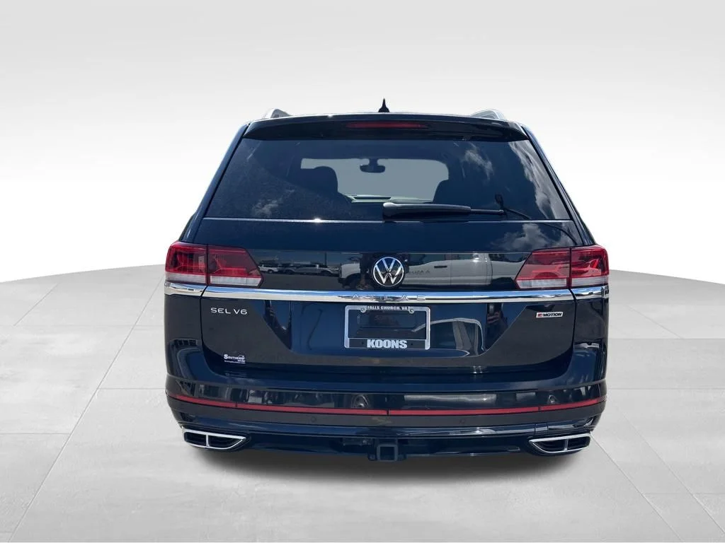 Used 2021 Black Volkswagen 3.6L V6 SEL R-Line image 4
