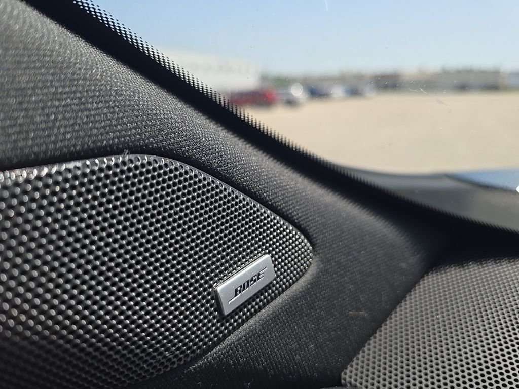 Used 2019  Cadillac Sport image 15