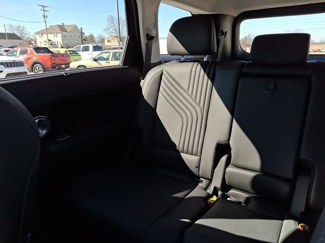 New 2026 Gray Hyundai SEL Premium image 12