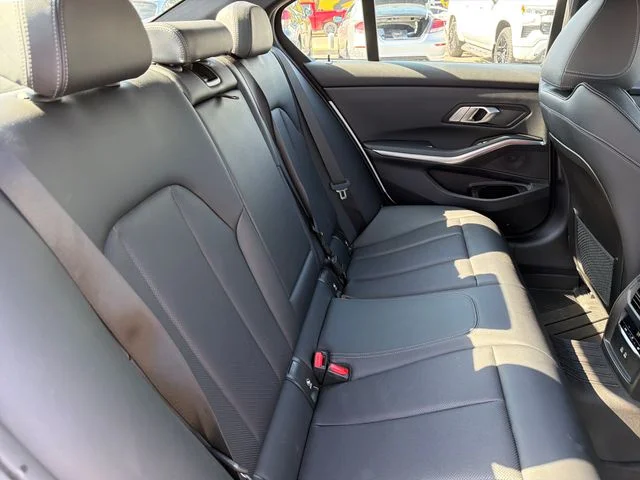 2023 BMW 3 Series 330i - Photo 24