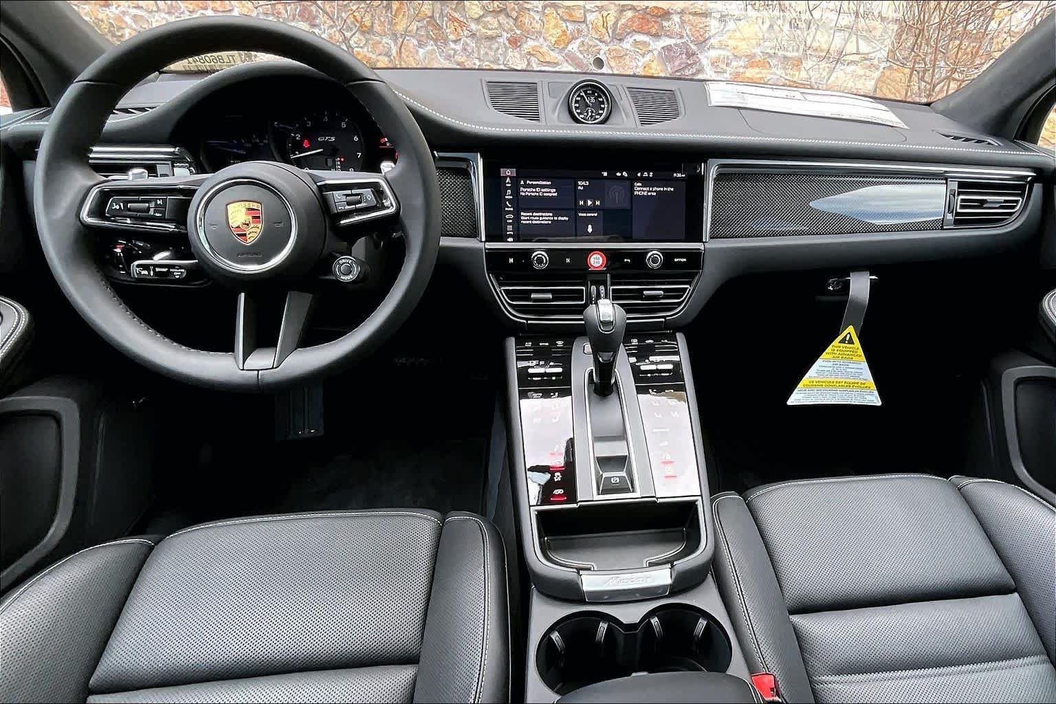 2026 Porsche Macan GTS - Photo 13