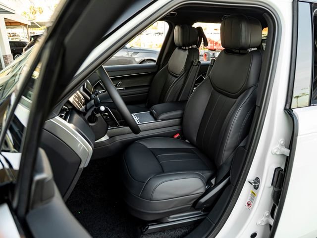New 2026 Fuji White Land Rover SE image 13