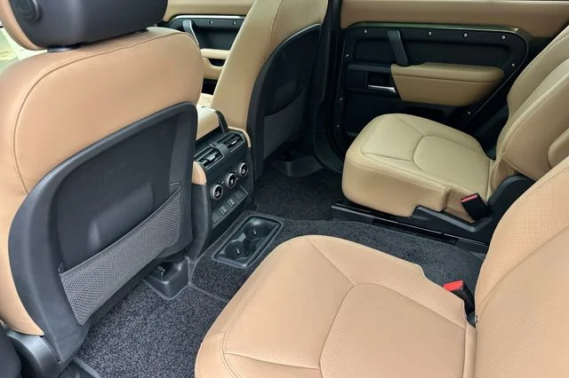 New 2026 Woolstone Green Land Rover S image 11