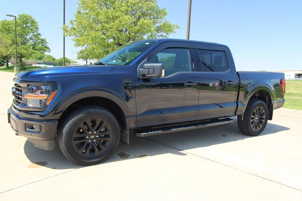 Used 2024  Ford XLT image 17